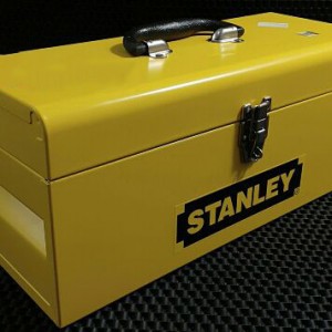 HỘP DỤNG CỤ SẮT 19INCH STANLEY 93-544